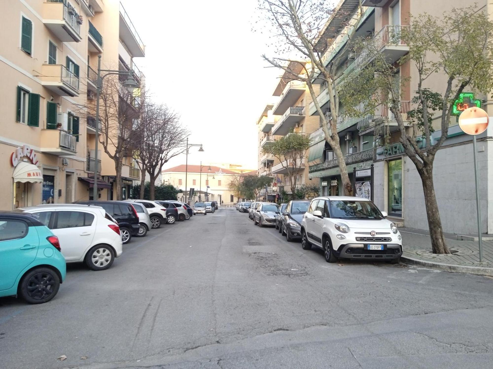 Adriatic Room 50 M Dalla Stazione Ferroviaria Di Ciampino E Dalla Navetta Aeroportuale Exterior foto