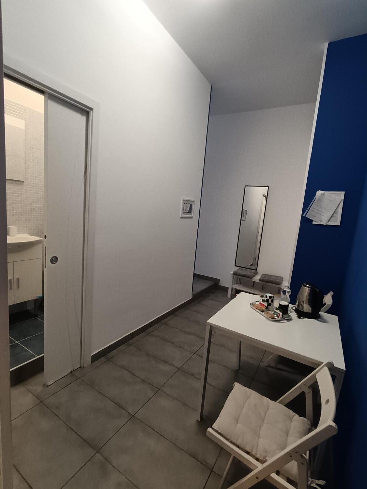 Adriatic Room 50 M Dalla Stazione Ferroviaria Di Ciampino E Dalla Navetta Aeroportuale Exterior foto